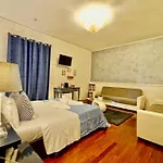 Πανσιόν Vitti's 3*