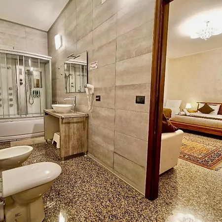 Vitti's 3*